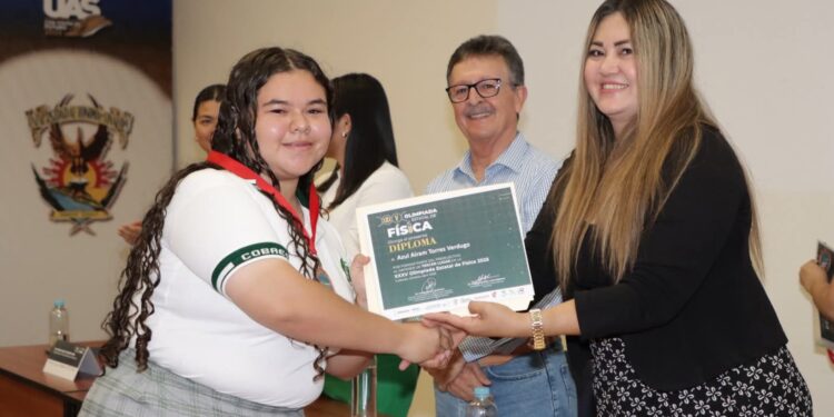 ¡Nos vamos a los Nacionales! Estudiantes de COBAES destacan en Olimpiadas de Física y Matemáticas