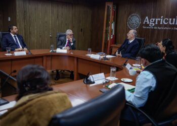 El Gobernador Rocha se reúne con el secretario de Agricultura Federal Julio Berdegué Sacristán