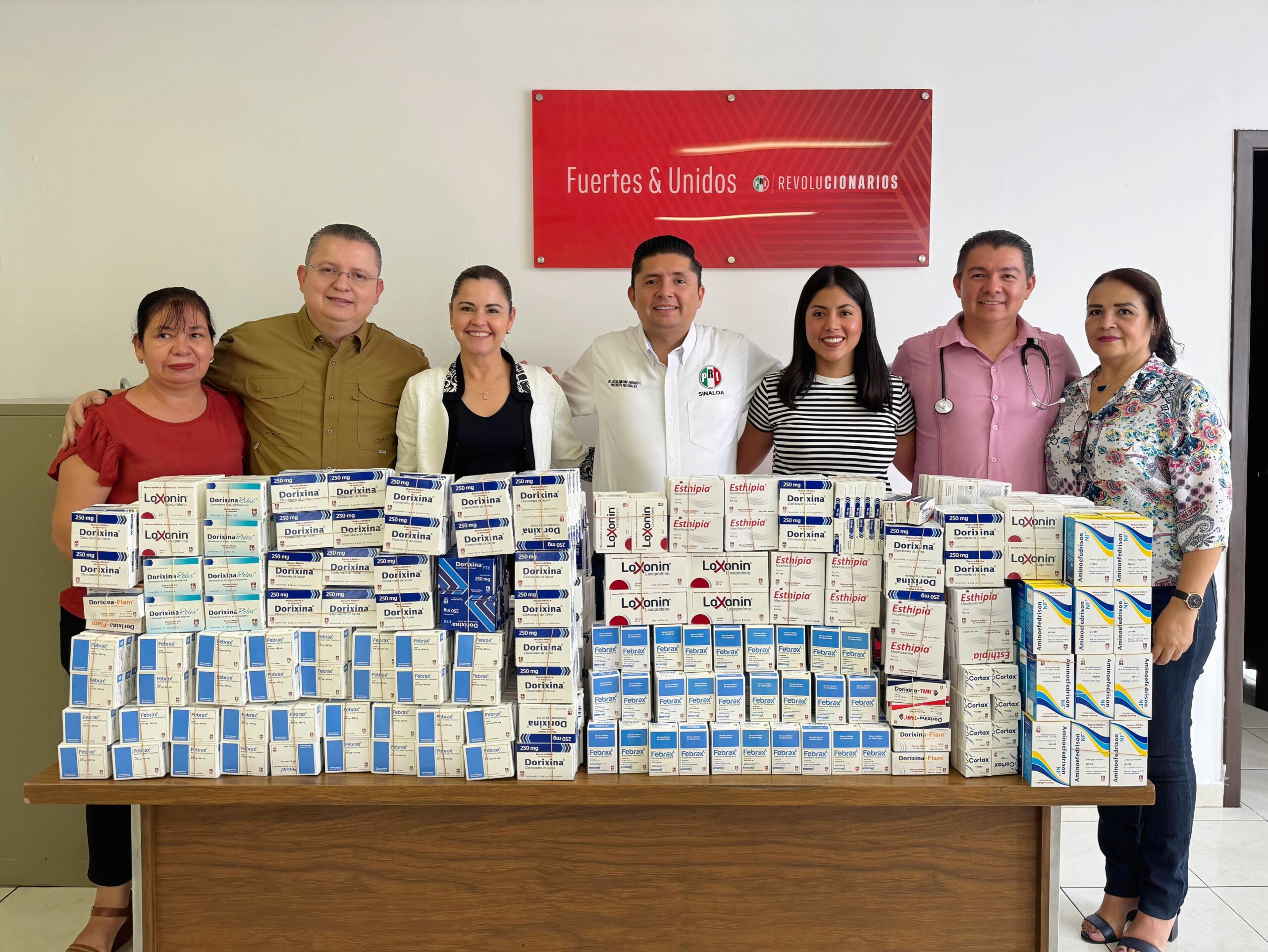 El PRI Sinaloa recibe donación de medicamentos del PRI Culiacán para fortalecer atención médica gratuita.
