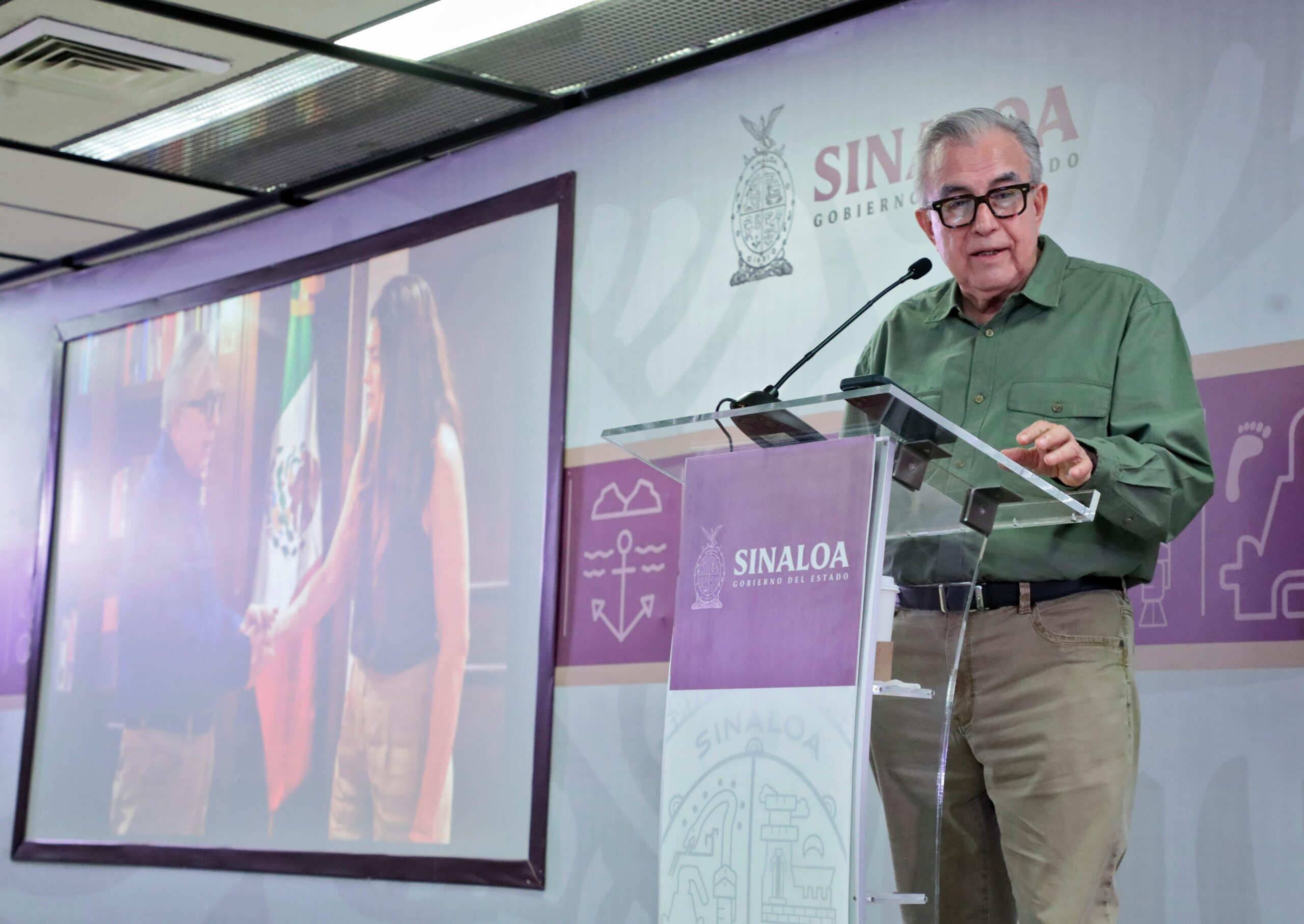 Se trabaja en la reactivación de los vuelos de CDMX a Culiacán: Rocha Moya