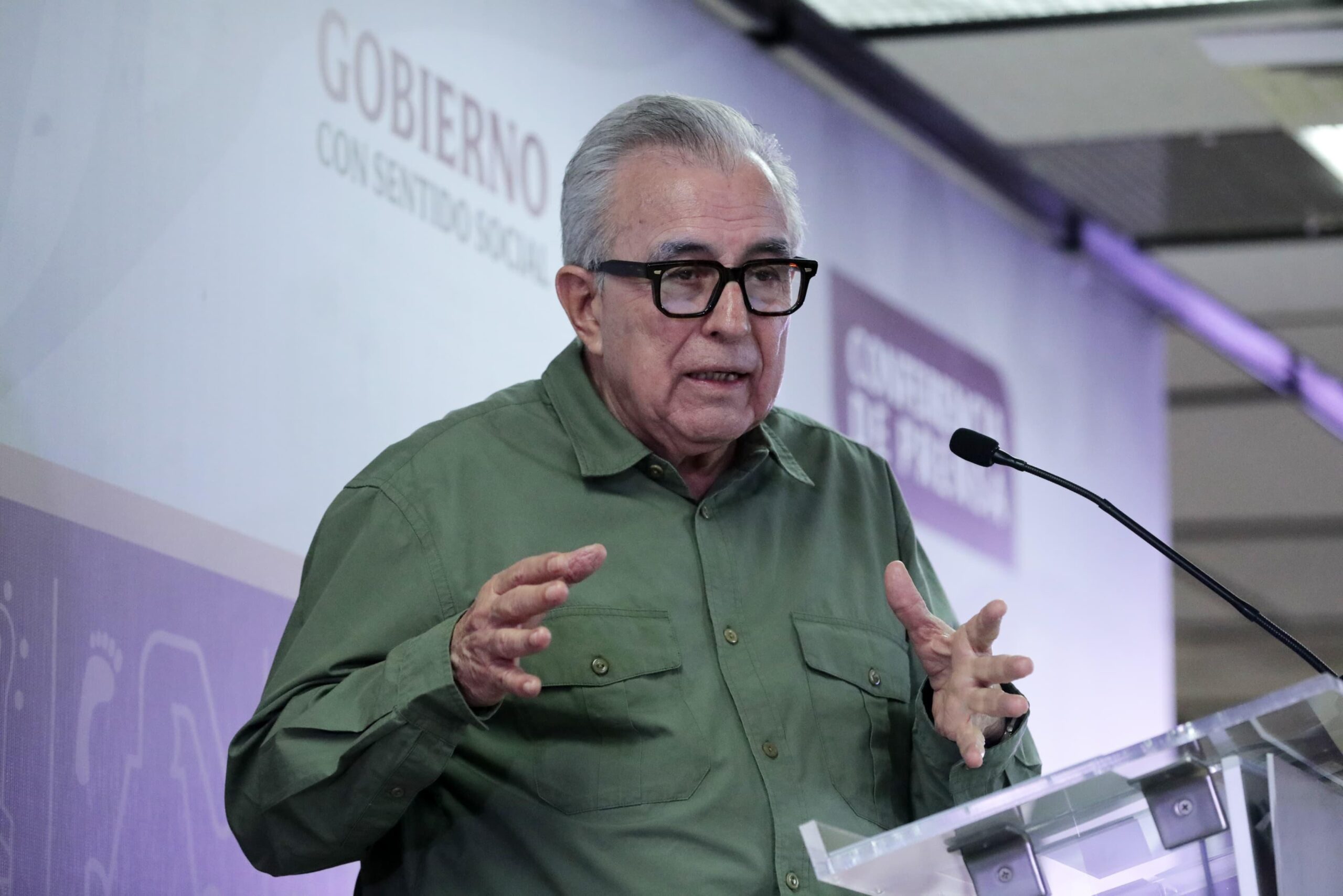 Reconversión de planteles permitirá a cientos de jóvenes sinaloenses estudiar el bachillerato: Rocha Moya