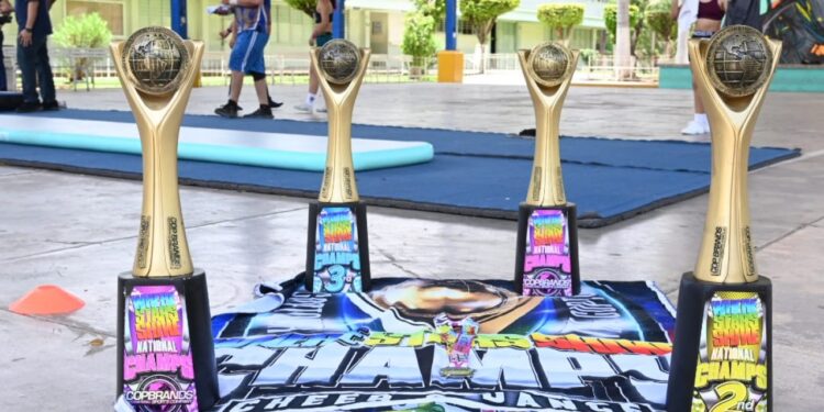 Primer, segundo y tercer lugar en distintas categorías para el equipo de la Porra Oficial Águilas UAS, en la Copa Tour Mazatlán 2025