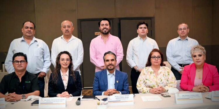 La UAS abre encuentro con el Consejo Intercamaral de Culiacán para escuchar sus propuestas y sumarlas al Plan de Desarrollo Institucional