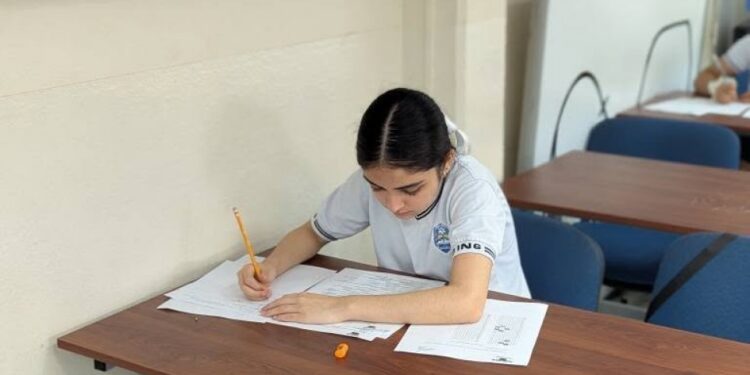 Asesorados por investigadores de la UAS, estudiantes de secundaria sobresalen en el XVIII Concurso Nacional de Talentos en Física 2025