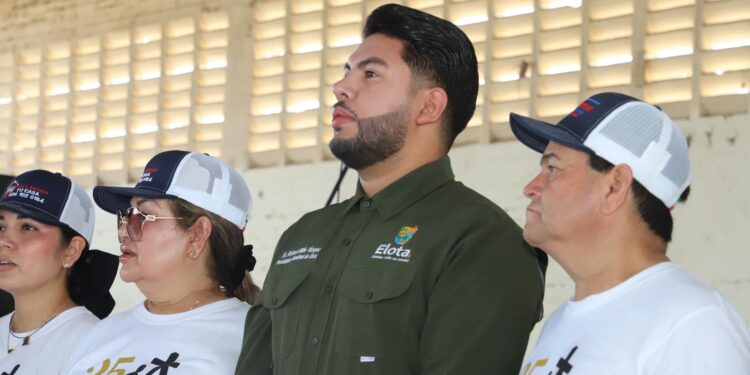 Con la tradicional caminata y un desayuno festejan el Día del Padre en Elota