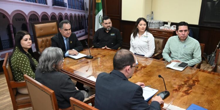 La UAS y SUMA Sociedad Unida firman convenio de colaboración para ampliar horizontes educativos, de valores y de construcción de paz