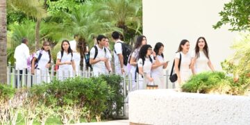 Con más de 170 mil estudiantes en sus aulas, la UAS da inicio al ciclo escolar 2025-2026 refrendando su compromiso con los jóvenes y familias de Sinaloa