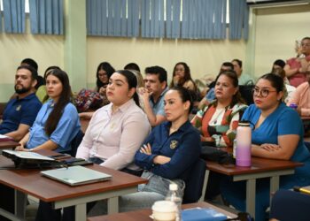 Fortalece el CIDE las competencias del profesorado de la Facultad de Enfermería a través de la Semana de Capacitación Docente y Disciplinar