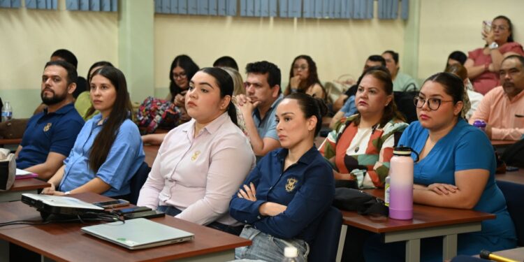 Fortalece el CIDE las competencias del profesorado de la Facultad de Enfermería a través de la Semana de Capacitación Docente y Disciplinar