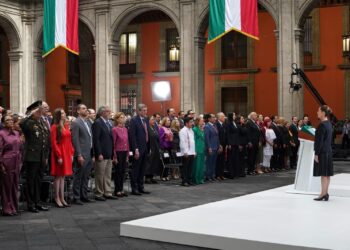 Gobernador Rocha Moya acude al Primer Informe de Gobierno de la presidenta Claudia Sheinbaum