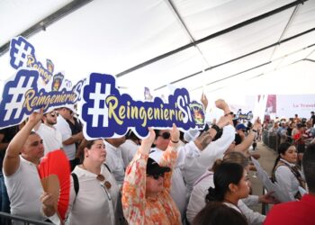 En su visita a Sinaloa, la UAS expresa su apoyo y respaldo a la Presidenta Claudia Sheinbaum y sus políticas sociales y educativas; acude el Rector como invitado especial