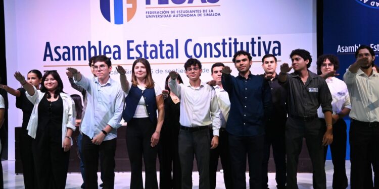 Consolidando la representación estudiantil y logrando una comunidad universitaria más unida, es conformada de manera oficial la Federación de Estudiantes de la UAS