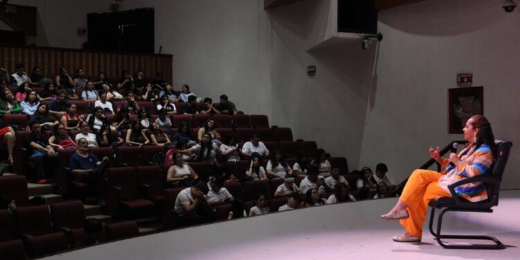 Educar para la paz puede reconstruirla en la sociedad manejando la madurez emocional, señala la Presidenta de la Comisión Mundial para la Paz