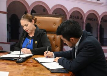 La UAS y UNOAUNO firman convenio de colaboración para brindar a los estudiantes herramientas para convertirse en líderes y agentes de cambio