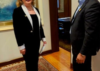 Mantiene reunión el Rector Jesús Madueña y la Ministra Jazmín Esquivel, fortaleciendo la colaboración entre el Poder Judicial y la Casa Rosalina