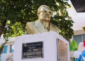 ¡De fiesta! La Preparatoria Dr. Salvador Allende celebró 49 años de su fundación, formando estudiantes y poniendo en alto el nombre de la UAS