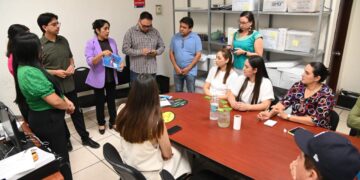 Socializan dependencias universitarias programas de Sostenibilidad, Reciclaje y Reto Mejora: Cuida tu espacio en las oficinas del Campus Rafael Buelna